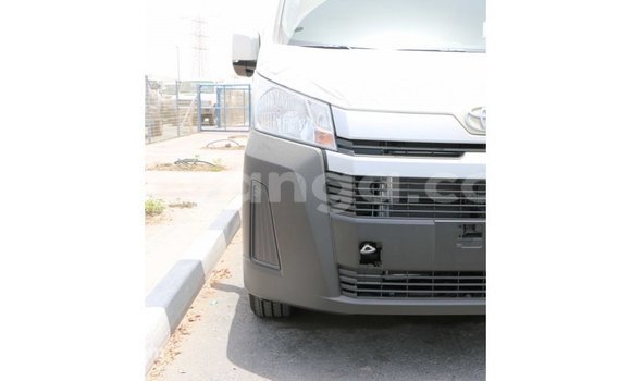 Buy Import Toyota Hiace White Car in Import - Dubai in Malawi Buy Import Toyota Hiace White Car in Import - Dubai in Malawi