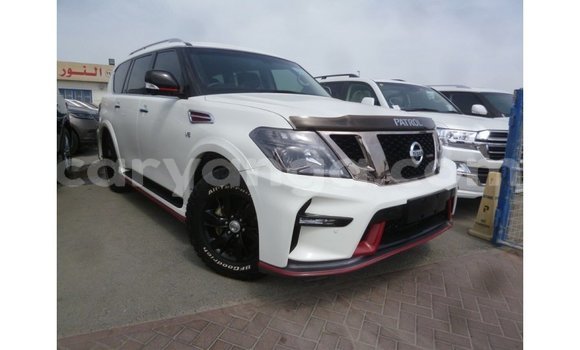 Buy Import Nissan Patrol White Car in Import - Dubai in Malawi