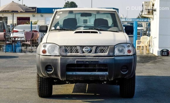 Acheter Import Voiture Nissan NP 300 Blanc à Import - Dubai, Malawi Acheter Import Voiture Nissan NP 300 Blanc à Import - Dubai, Malawi