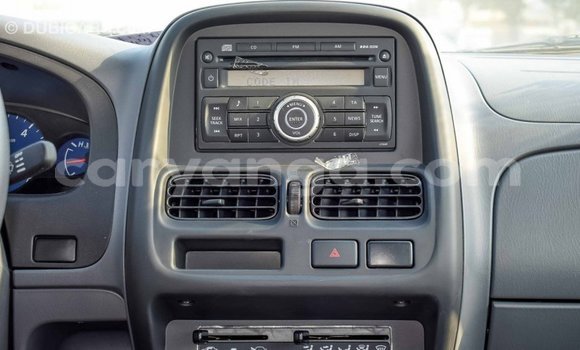 Acheter Import Voiture Nissan NP 300 Blanc à Import - Dubai, Malawi Acheter Import Voiture Nissan NP 300 Blanc à Import - Dubai, Malawi