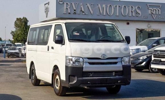 Buy Import Toyota Hiace White Car in Import - Dubai in Malawi Buy Import Toyota Hiace White Car in Import - Dubai in Malawi