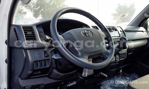 Buy Import Toyota Hiace White Car in Import - Dubai in Malawi Buy Import Toyota Hiace White Car in Import - Dubai in Malawi