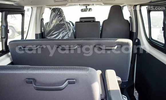 Buy Import Toyota Hiace White Car in Import - Dubai in Malawi Buy Import Toyota Hiace White Car in Import - Dubai in Malawi