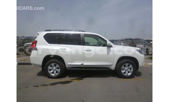 Acheter Import Voiture Toyota Prado Blanc à Import - Dubai, Malawi Acheter Import Voiture Toyota Prado Blanc à Import - Dubai, Malawi
