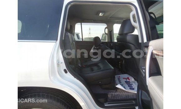 Buy Import Toyota Land Cruiser White Car in Import - Dubai in Malawi Buy Import Toyota Land Cruiser White Car in Import - Dubai in Malawi