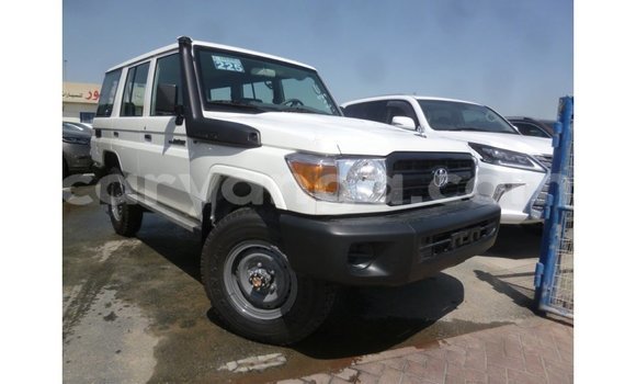 Buy Import Toyota Land Cruiser White Car in Import - Dubai in Malawi Buy Import Toyota Land Cruiser White Car in Import - Dubai in Malawi