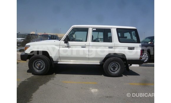 Buy Import Toyota Land Cruiser White Car in Import - Dubai in Malawi Buy Import Toyota Land Cruiser White Car in Import - Dubai in Malawi