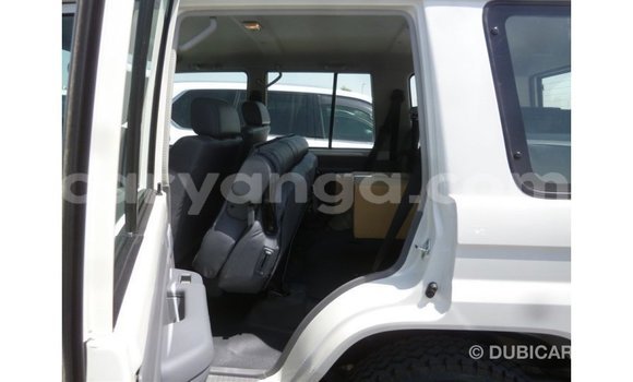 Buy Import Toyota Land Cruiser White Car in Import - Dubai in Malawi Buy Import Toyota Land Cruiser White Car in Import - Dubai in Malawi
