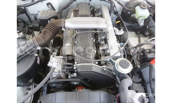 Buy Import Toyota Land Cruiser White Car in Import - Dubai in Malawi Buy Import Toyota Land Cruiser White Car in Import - Dubai in Malawi