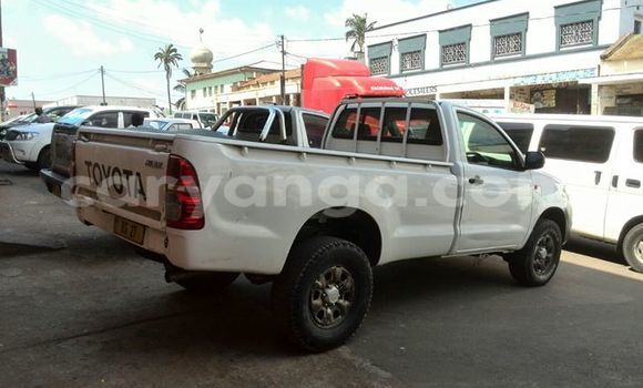 Buy Used Toyota Hilux White Car in Limbe in Malawi Buy Used Toyota Hilux White Car in Limbe in Malawi