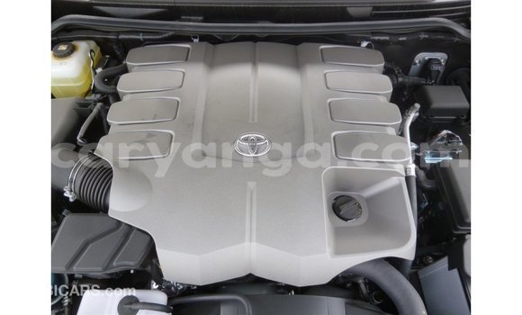 Acheter Import Voiture Toyota Land Cruiser Noir à Import - Dubai, Malawi Acheter Import Voiture Toyota Land Cruiser Noir à Import - Dubai, Malawi