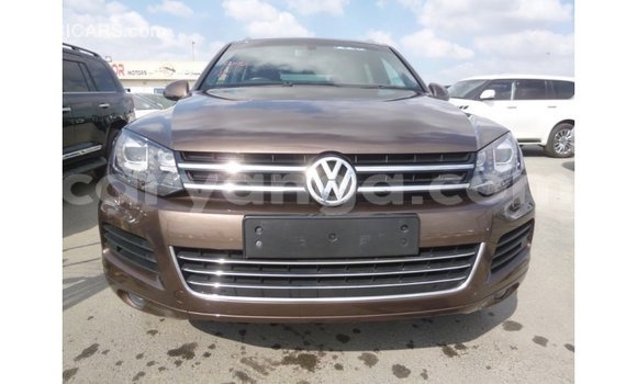 Acheter Import Voiture Volkswagen Touareg Marron à Import - Dubai, Malawi Acheter Import Voiture Volkswagen Touareg Marron à Import - Dubai, Malawi