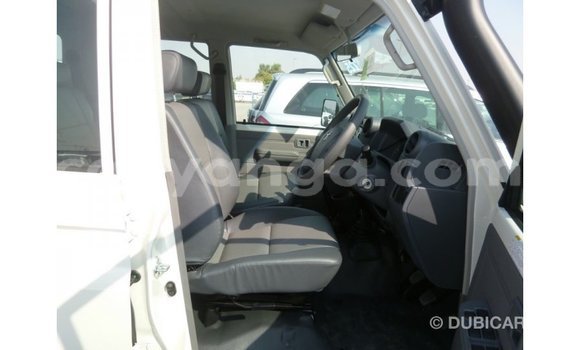 Buy Import Toyota Land Cruiser White Car in Import - Dubai in Malawi Buy Import Toyota Land Cruiser White Car in Import - Dubai in Malawi