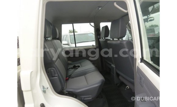 Buy Import Toyota Land Cruiser White Car in Import - Dubai in Malawi Buy Import Toyota Land Cruiser White Car in Import - Dubai in Malawi