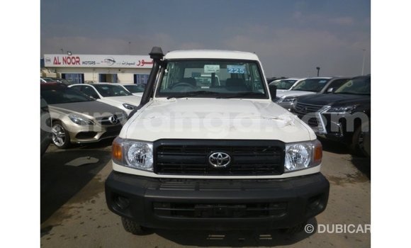 Buy Import Toyota Land Cruiser White Car in Import - Dubai in Malawi Buy Import Toyota Land Cruiser White Car in Import - Dubai in Malawi