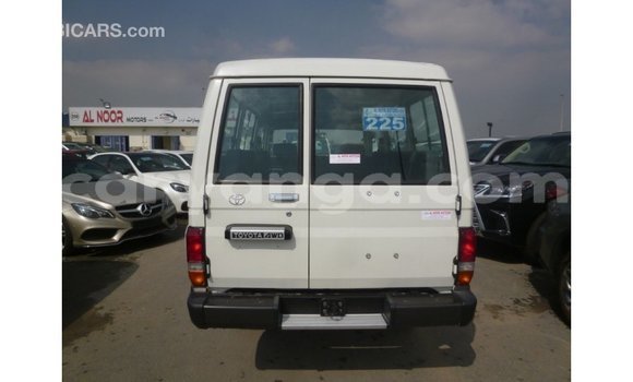 Buy Import Toyota Land Cruiser White Car in Import - Dubai in Malawi Buy Import Toyota Land Cruiser White Car in Import - Dubai in Malawi