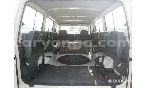 Buy Import Toyota Land Cruiser White Car in Import - Dubai in Malawi Buy Import Toyota Land Cruiser White Car in Import - Dubai in Malawi