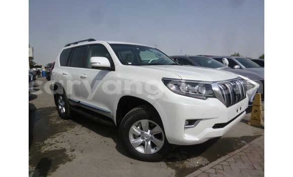 Buy Import Toyota Prado White Car in Import - Dubai in Malawi