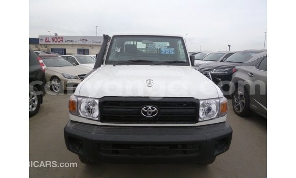 Buy Import Toyota Land Cruiser White Car in Import - Dubai in Malawi Buy Import Toyota Land Cruiser White Car in Import - Dubai in Malawi