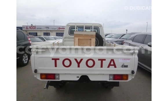 Buy Import Toyota Land Cruiser White Car in Import - Dubai in Malawi Buy Import Toyota Land Cruiser White Car in Import - Dubai in Malawi