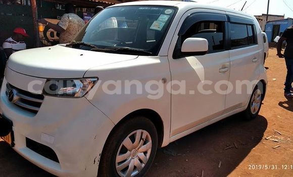 Buy Used Toyota bB White Car in Lilongwe in Malawi Buy Used Toyota bB White Car in Lilongwe in Malawi