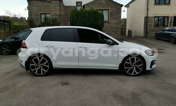 Nunua Ilio tumika Volkswagen Golf GTI White Gari ndani ya Lilongwe nchini Malawi Nunua Ilio tumika Volkswagen Golf GTI White Gari ndani ya Lilongwe nchini Malawi