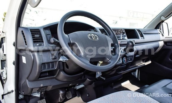 Buy Import Toyota Hiace White Car in Import - Dubai in Malawi Buy Import Toyota Hiace White Car in Import - Dubai in Malawi