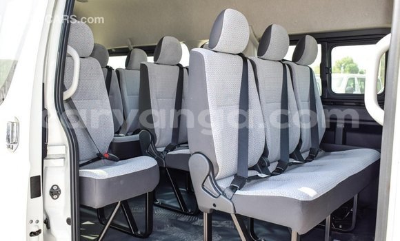 Buy Import Toyota Hiace White Car in Import - Dubai in Malawi Buy Import Toyota Hiace White Car in Import - Dubai in Malawi