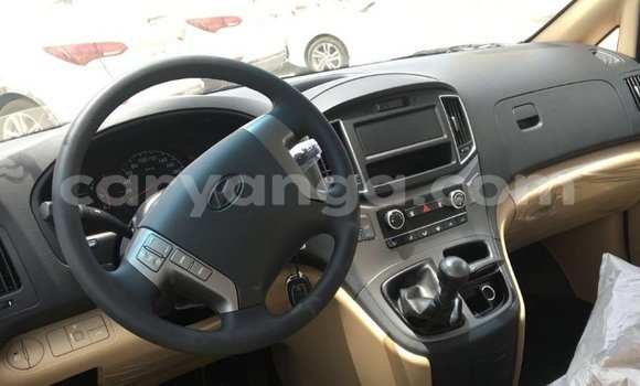 Buy Import Hyundai Chorus White Truck in Import - Dubai in Malawi Buy Import Hyundai Chorus White Truck in Import - Dubai in Malawi