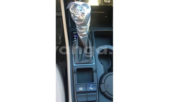 Buy Import Hyundai Tucson White Car in Import - Dubai in Malawi Buy Import Hyundai Tucson White Car in Import - Dubai in Malawi