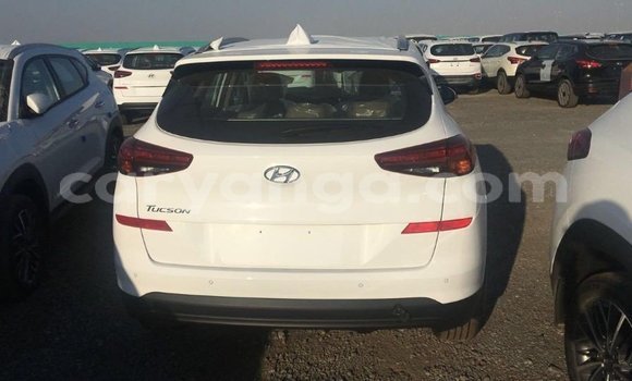 Buy Import Hyundai Tucson White Car in Import - Dubai in Malawi Buy Import Hyundai Tucson White Car in Import - Dubai in Malawi