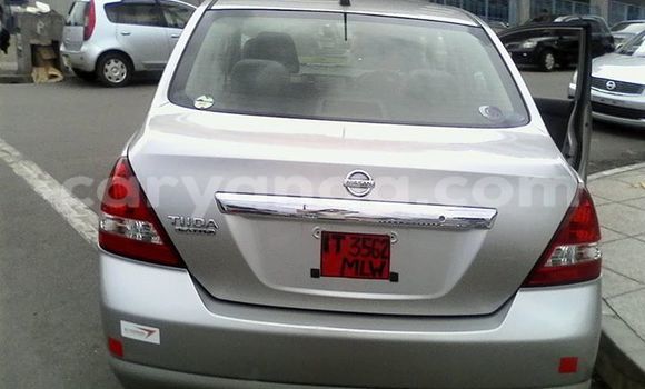 Acheter Occasion Voiture Nissan Tilda Gris à Limbe, Malawi Acheter Occasion Voiture Nissan Tilda Gris à Limbe, Malawi