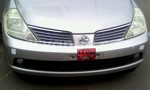 Acheter Occasion Voiture Nissan Tilda Gris à Limbe, Malawi Acheter Occasion Voiture Nissan Tilda Gris à Limbe, Malawi