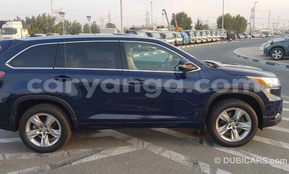 Nunua Imported Toyota Highlander Blue Gari ndani ya Import - Dubai nchini Malawi Nunua Imported Toyota Highlander Blue Gari ndani ya Import - Dubai nchini Malawi