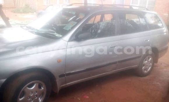 Nunua Ilio tumika Toyota Caldina Silver Gari ndani ya Lilongwe nchini Malawi Nunua Ilio tumika Toyota Caldina Silver Gari ndani ya Lilongwe nchini Malawi