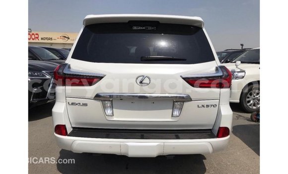 Acheter Import Voiture Lexus LX Blanc à Import - Dubai, Malawi Acheter Import Voiture Lexus LX Blanc à Import - Dubai, Malawi