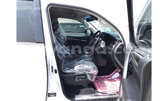 Acheter Import Voiture Lexus LX Blanc à Import - Dubai, Malawi Acheter Import Voiture Lexus LX Blanc à Import - Dubai, Malawi