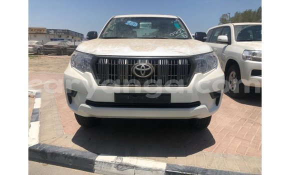 Acheter Import Voiture Toyota Prado Blanc à Import - Dubai, Malawi Acheter Import Voiture Toyota Prado Blanc à Import - Dubai, Malawi