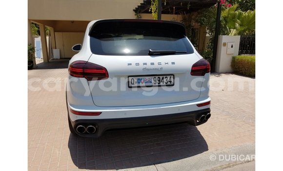 Acheter Import Voiture Porsche Cayenne Blanc à Import - Dubai, Malawi Acheter Import Voiture Porsche Cayenne Blanc à Import - Dubai, Malawi