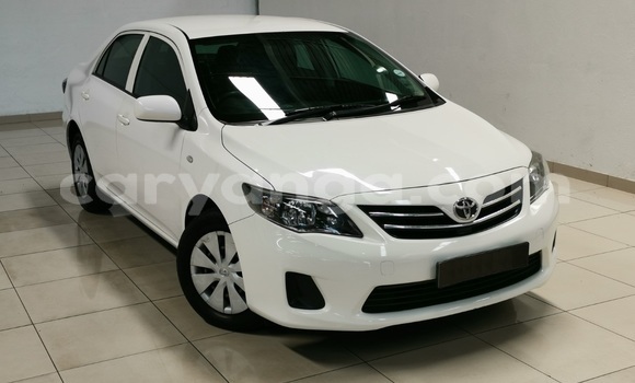 Buy Used Toyota Corolla White Car in Livingstonia in Karonga Buy Used Toyota Corolla White Car in Livingstonia in Karonga