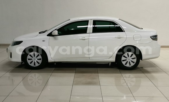 Buy Used Toyota Corolla White Car in Livingstonia in Karonga Buy Used Toyota Corolla White Car in Livingstonia in Karonga