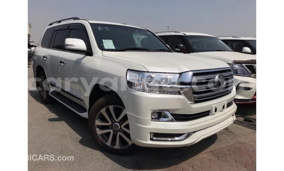 Buy Import Toyota Land Cruiser White Car in Import - Dubai in Malawi Buy Import Toyota Land Cruiser White Car in Import - Dubai in Malawi