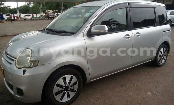 Buy Used Toyota Sienna Silver Car in Limbe in Malawi Buy Used Toyota Sienna Silver Car in Limbe in Malawi