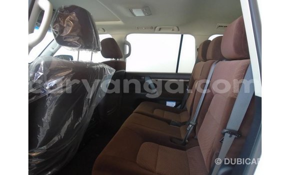 Buy Import Toyota Land Cruiser White Car in Import - Dubai in Malawi Buy Import Toyota Land Cruiser White Car in Import - Dubai in Malawi
