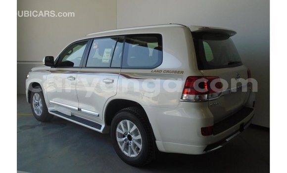 Buy Import Toyota Land Cruiser White Car in Import - Dubai in Malawi Buy Import Toyota Land Cruiser White Car in Import - Dubai in Malawi