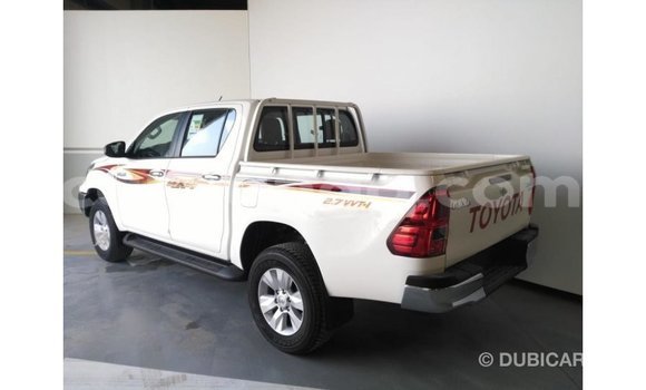 Acheter Import Voiture Toyota Hilux Blanc à Import - Dubai, Malawi Acheter Import Voiture Toyota Hilux Blanc à Import - Dubai, Malawi