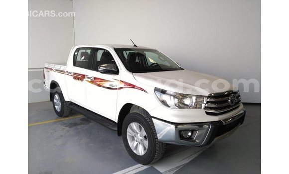 Acheter Import Voiture Toyota Hilux Blanc à Import - Dubai, Malawi Acheter Import Voiture Toyota Hilux Blanc à Import - Dubai, Malawi