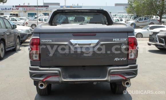 Acheter Import Voiture Toyota Hilux Noir à Import - Dubai, Malawi Acheter Import Voiture Toyota Hilux Noir à Import - Dubai, Malawi