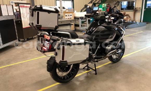 Buy Used BMW R1200GS Adventure Black Bike in Dowa in Dowa Buy Used BMW R1200GS Adventure Black Bike in Dowa in Dowa