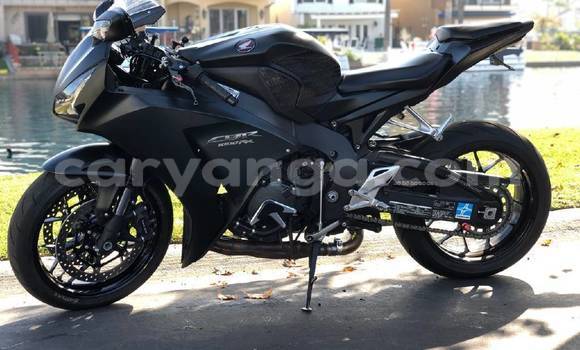 Buy Used Honda CBR 1000 RR Black Bike in Dowa in Dowa Buy Used Honda CBR 1000 RR Black Bike in Dowa in Dowa